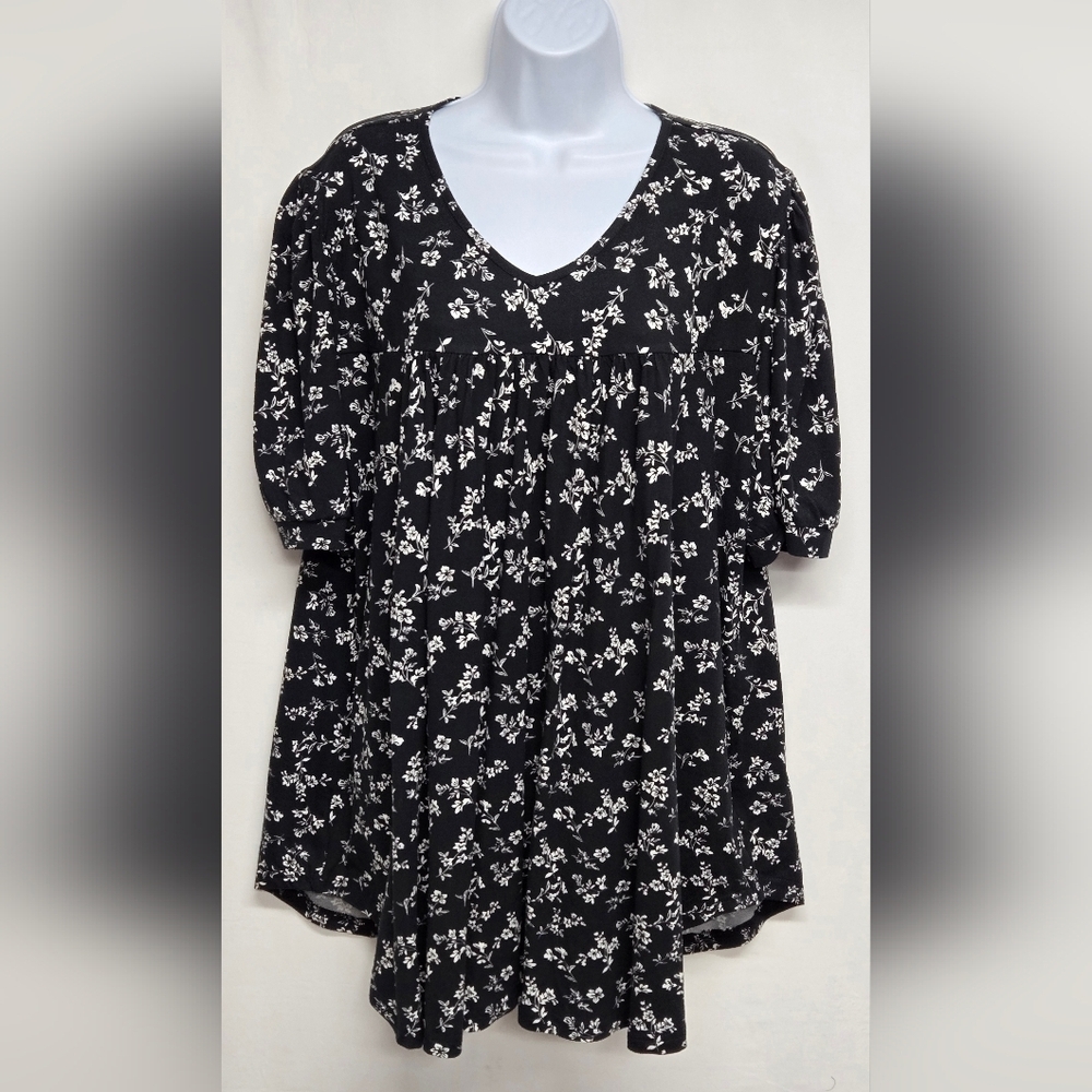 Unbranded 3X Shirt Sleeve Stretch Flowy Tunic Top Floral Black White Pullover